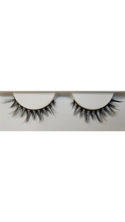 Charlotte faux mink lash 13mm